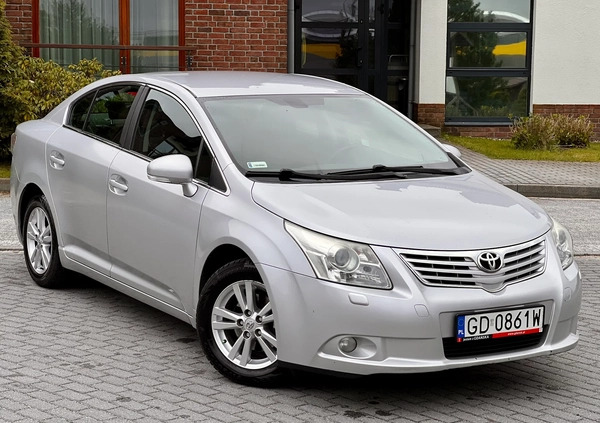 Toyota Avensis cena 26999 przebieg: 214299, rok produkcji 2009 z Darłowo małe 277